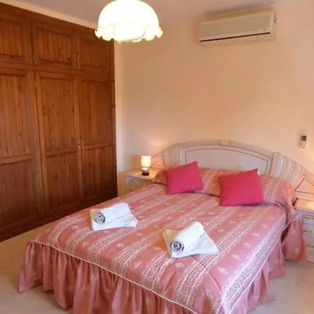 Beautiful 4-bed Det Private Pool Sea Views Villa